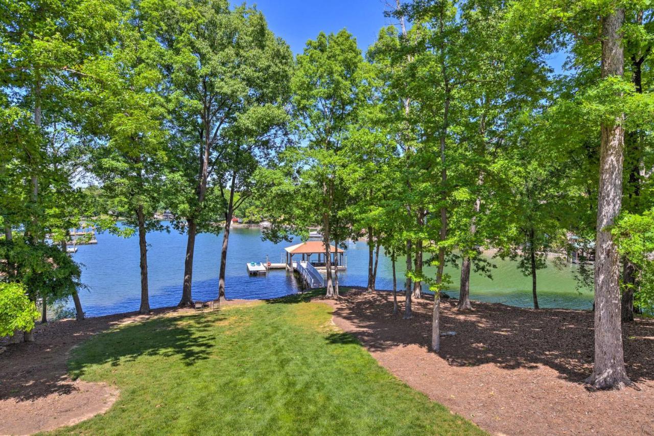 Lake Norman Retreat With Dock About 1 Mi To Marina! Мурсвилл Экстерьер фото