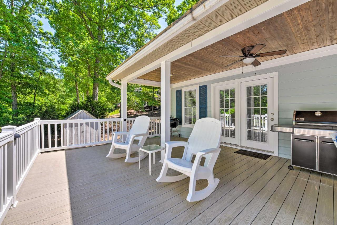 Lake Norman Retreat With Dock About 1 Mi To Marina! Мурсвилл Экстерьер фото