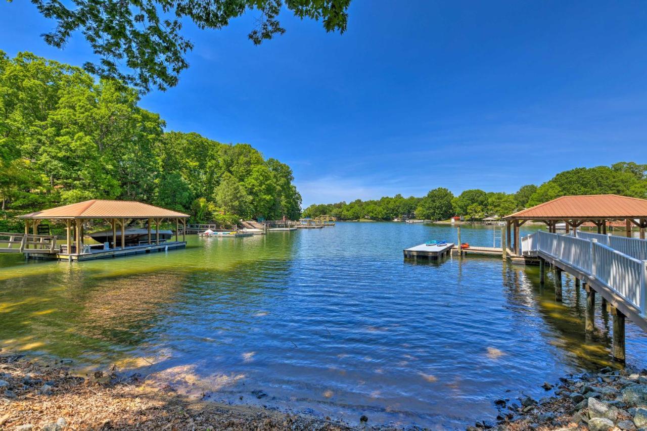 Lake Norman Retreat With Dock About 1 Mi To Marina! Мурсвилл Экстерьер фото